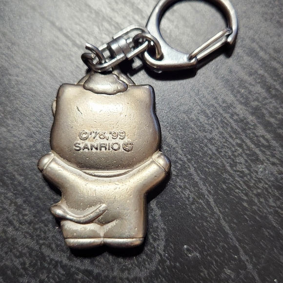Imported Vintage Retro Rare Helly Kitty keychain pendant '76 '99 Sanrio - Picture 6 of 7
